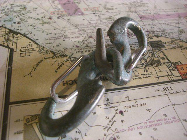 Wichard 2" bronze snap hooks hanks