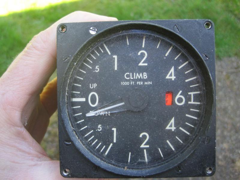 Vintage aircraft vertical speed indicator guage