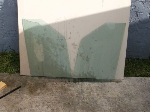 W123 mercedes 240d window glass in pairs or all