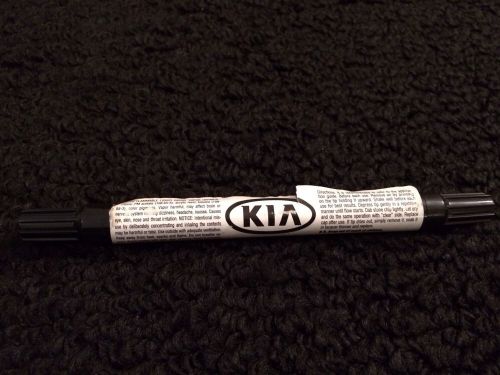 *new* kia motors touch-up paint pen with clear coat fine silver