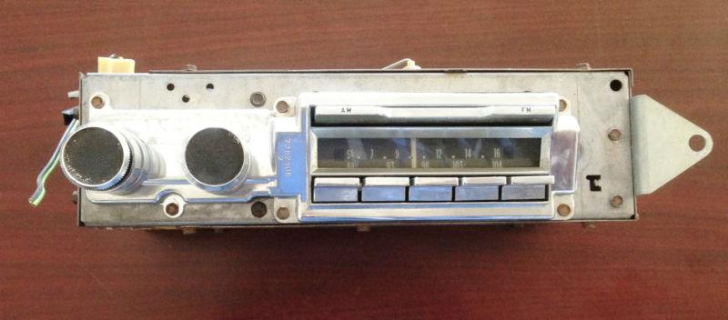 1966 cadillac am/fm radio # 7282405 original delco radio 
