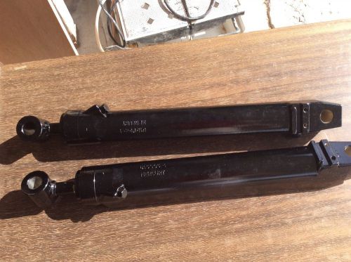 Mercruiser trim cylinder starboard