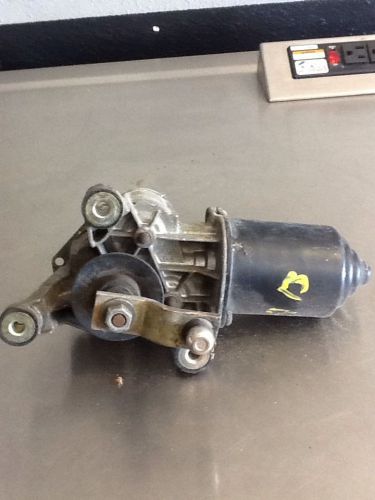 Nissan pickup hard body pathfinder front windshield wiper motor 140532 d21