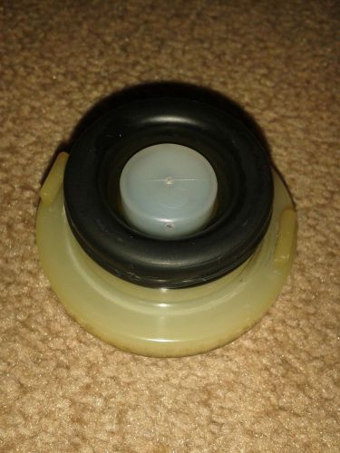 Datsun z series 240z,260z,280z &#034;nabco&#034; brake/clutch cylinder cap, genuine nissan