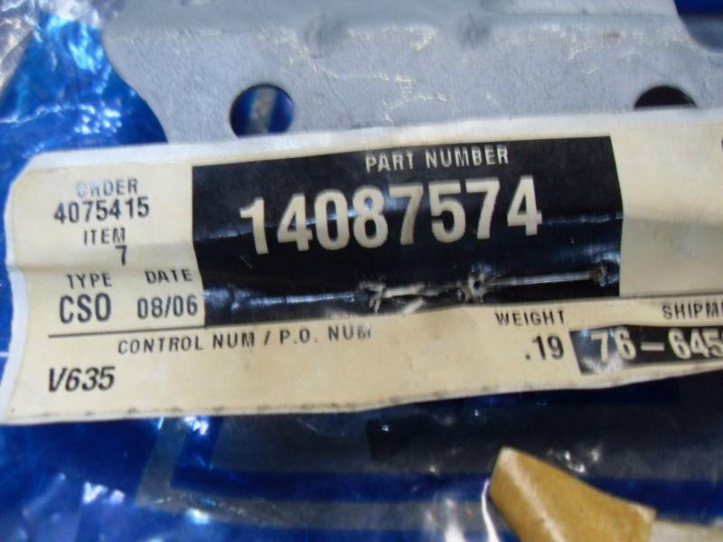 14087574 87-91 corvette spark plug wire mount support  nos gm 