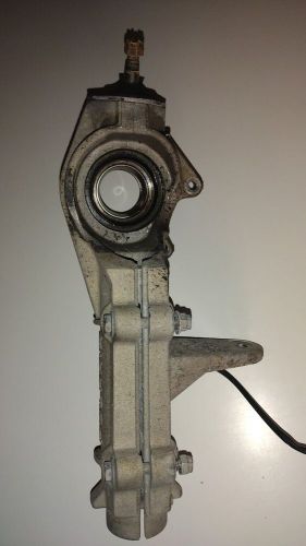 2000 polaris magnum 330 4x4 steering knuckle spindle left. right available.