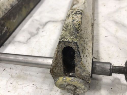 Omc king cobra out drive outdrive trim tilt lift hydraulic cylinders