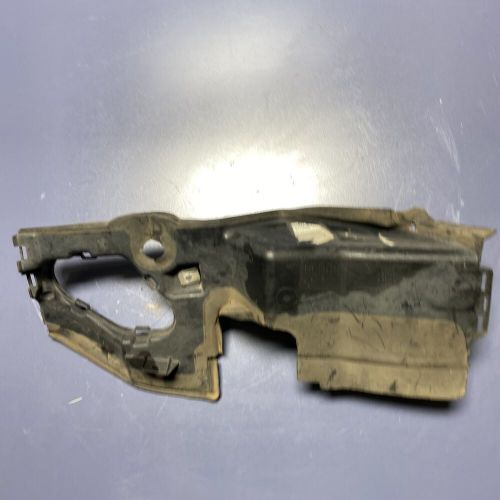 2004-2007 BMW 525I E60 - Front Right Engine AIR DUCT / Guide 7050604, US $59.00, image 5