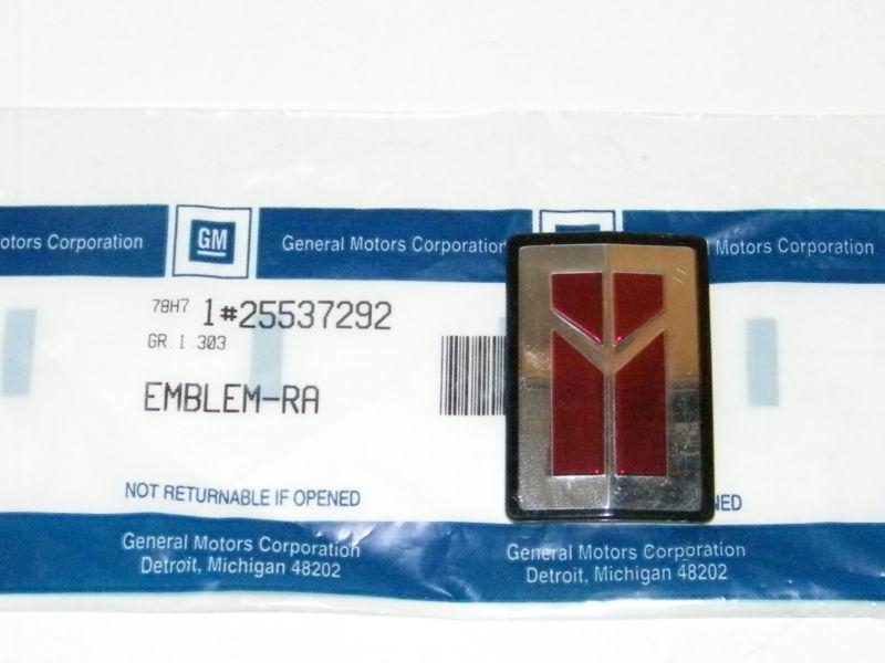Gm grille emblem 1992 1993 olds delta 88 royale 25537292