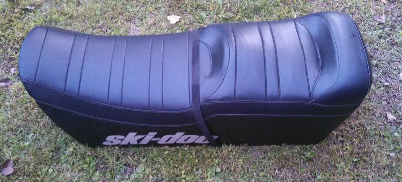 Skidoo grand touring 2 up  seat