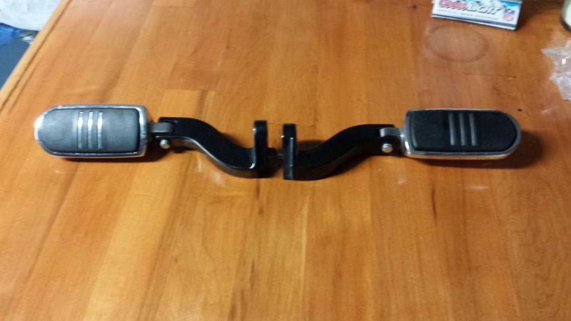 Harley passanger foot pegs