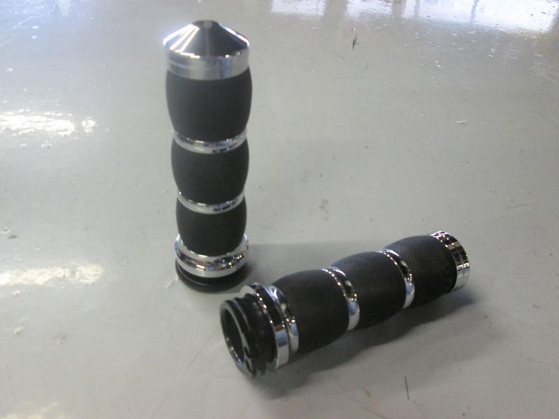 Find Chrome/Black Air Cushion Handlebar Grips for HarleyDavidsons in