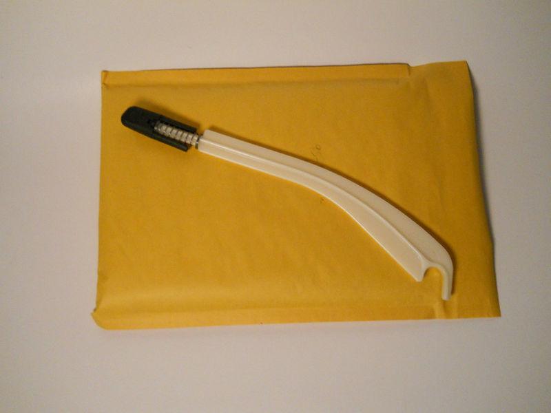 Find 95 96 SATURN EMERGENCY BRAKE RELEASE BUTTON PARKING in Olive