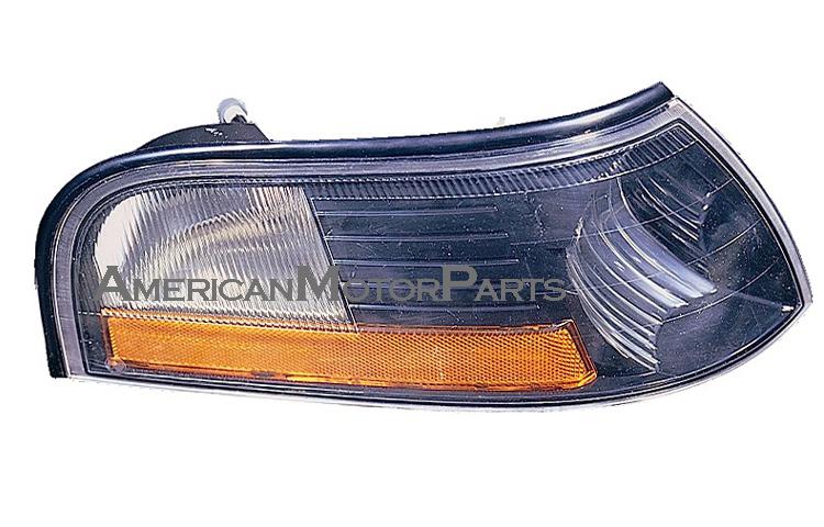 Passenger side replacement park turn signal corner light 03-04 mercury marauder