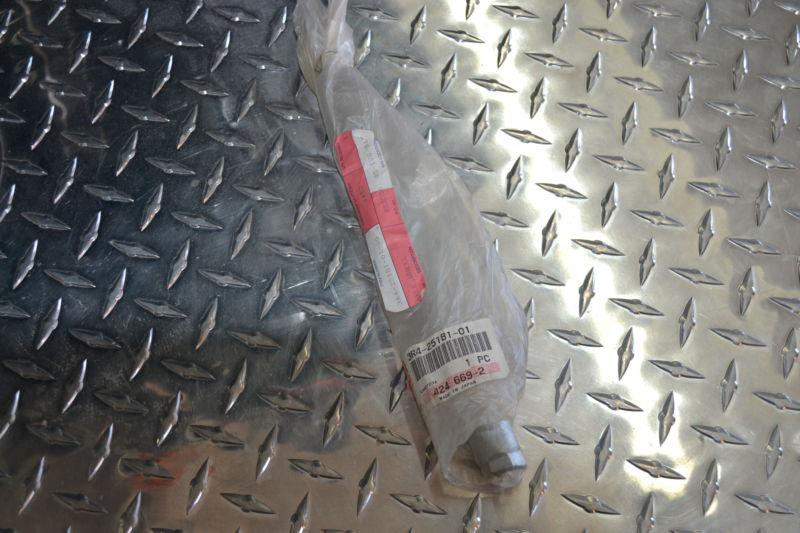 Yamaha yz  yz125 yz250 yz465 yz490 1980-85 front axle 3r4-25181-01-00 new