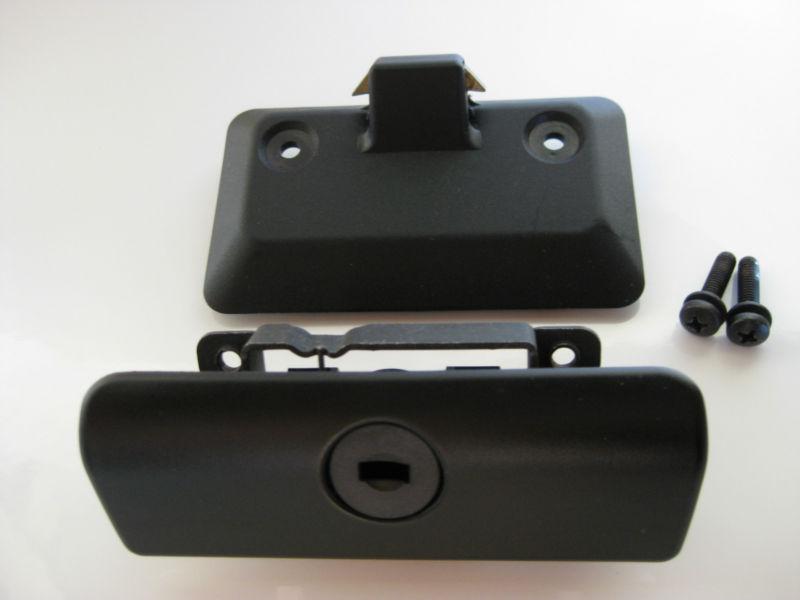 Find BMW E46 325i 328i 330i 3 SERIES GLOVE BOX GLOVEBOX HANDLE DOOR LOCK LATCH 9903 in Southern