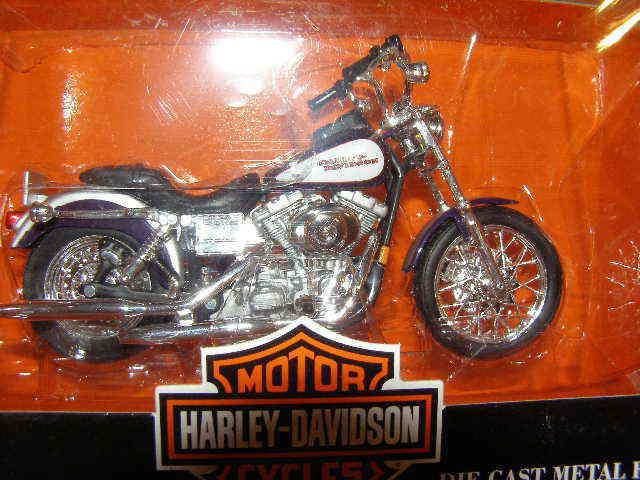Harley '01 dyna - purple & white 1:18 - series 12