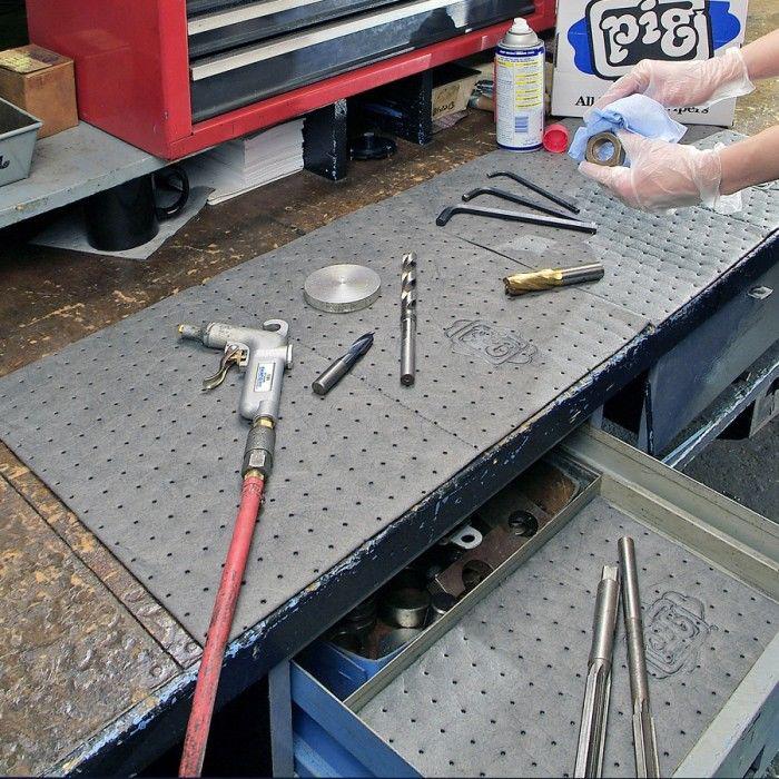 PIG® Absorbent Mat Oil Water Coolant Water Shop Toolbox 15