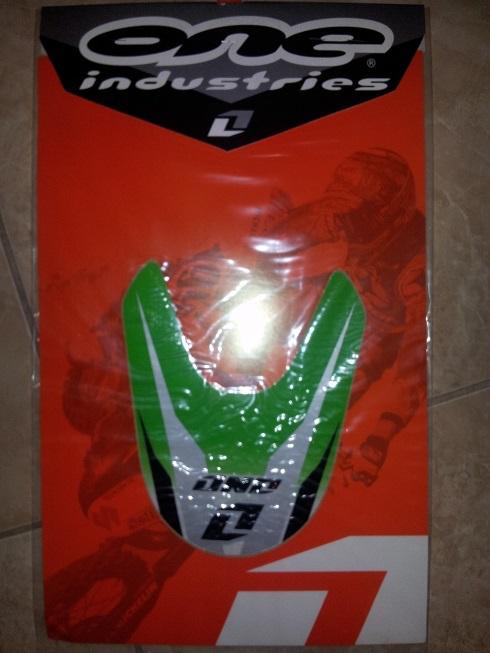 One industries.....front fender graphic.........one industries