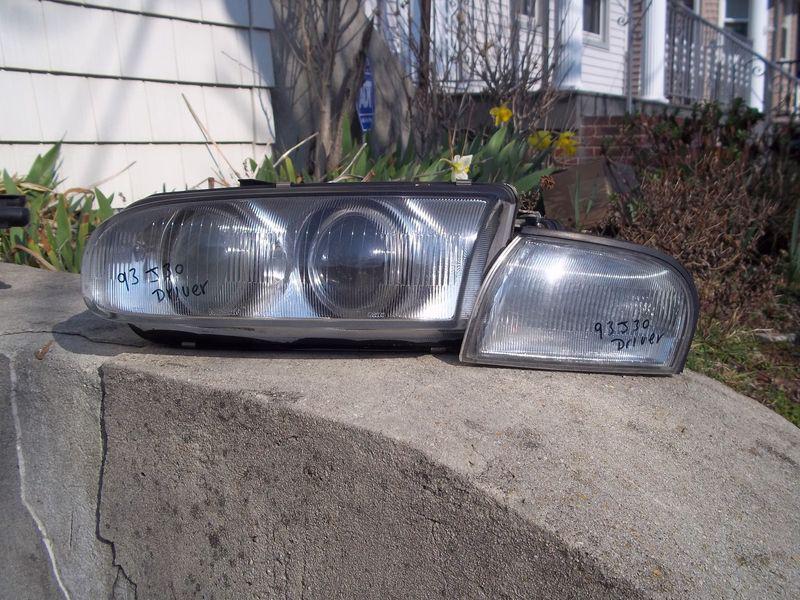 Driver side headlight & turn signal 1993 1994 1995 1996 1997 infinity j30