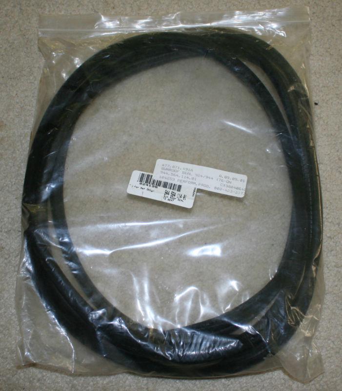Sell WD Express 944 564 114 01 Sunroof Seal PORSCHE 944 NEW in Oswego