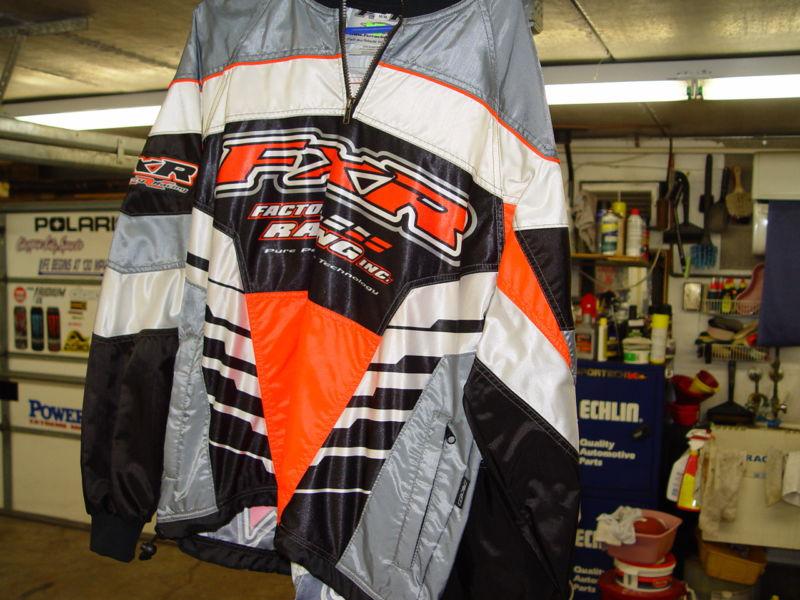 Fxr snowcross pullover med org/wht/blk