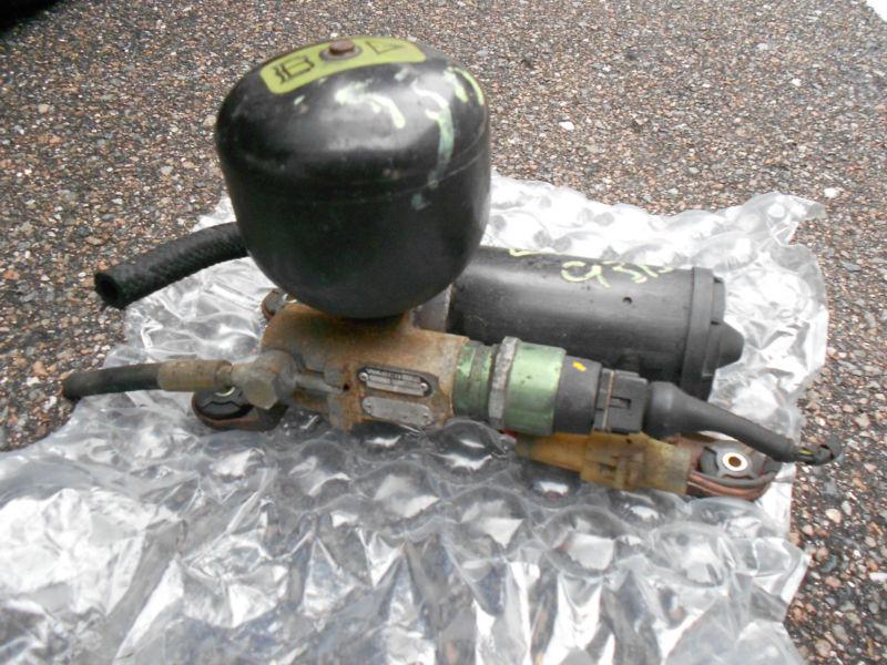 95 96 97 98 99 00 01 02 range rover p38 brake booster accumulator pump