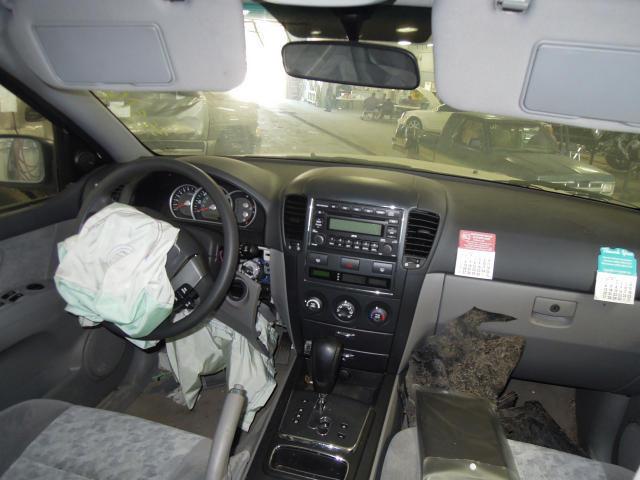 2007 kia sorento front passenger seat belt & retractor only gray