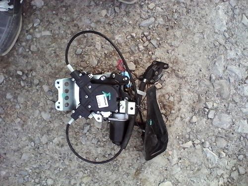 2005 - 2010 honda odyssey right side rear power sliding door motor assembly