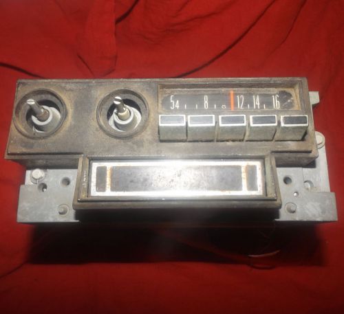 1971 chrysler &amp; imperial am radio with 8 track stereo tape player #3501165 used