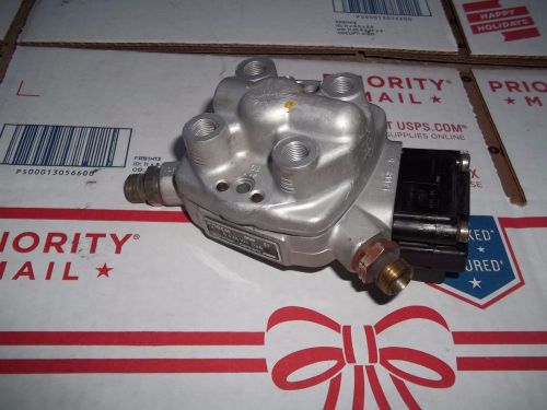 Mercedes benz w201 4 cylinder bosch fuel distributor 0438101026 years '85-'93