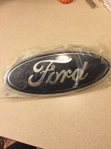 Ford emblem