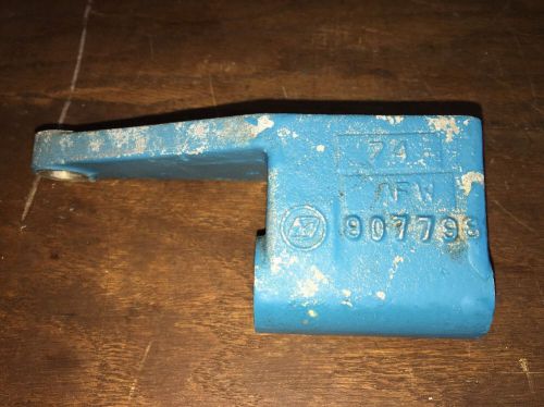 Omc 907798 0907798 alternator bracket omc sterndrive