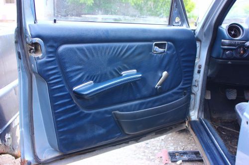 Mercedes w123 front left side / driver side door panels blue