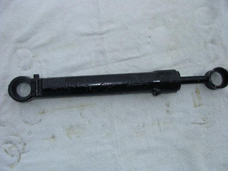 Mercruiser boat trim tilt cylinder  piston ram marine drive boat  merc 98704-1