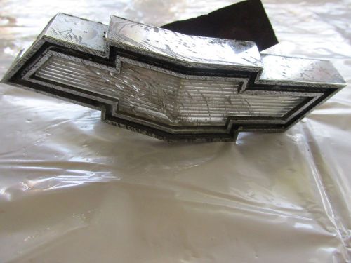Bowtie gm emblem badge oem *
