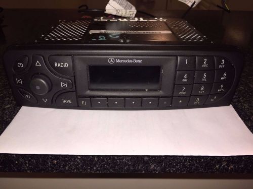 2001-2004 oem mercedes benz am/fm tape radio receiver model cm-1010 class c
