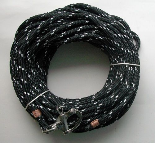 3/8" x 120 ft. dacron/polyester halyard, spliced in s/s snap shackle blk/wh