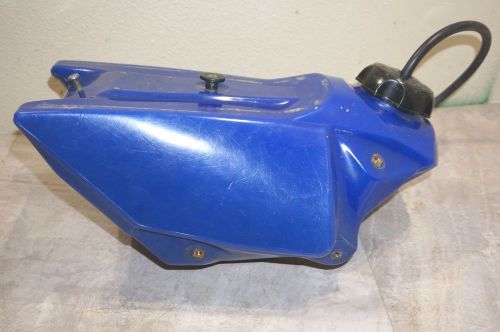 04 2004 yz 450f  gas fuel tank cell with cap valve petcock