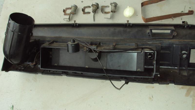 1973 1981 Camaro Lower Dash Assembly With Glove Box Door And Vent Z28 RS LT, US $75.00, image 4