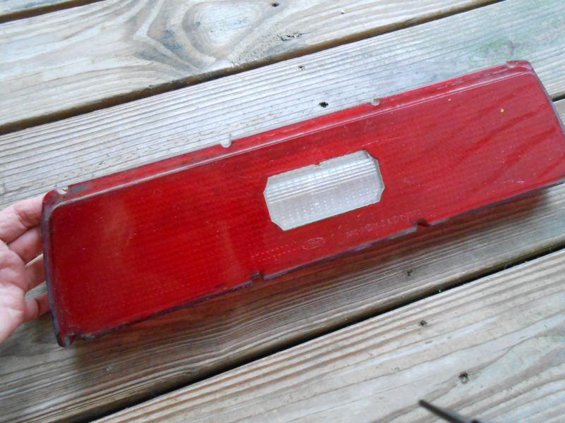 1973 FORD THUNDERBIRD TAIL LIGHT LENS W/BEZEL . , US $34.99, image 2