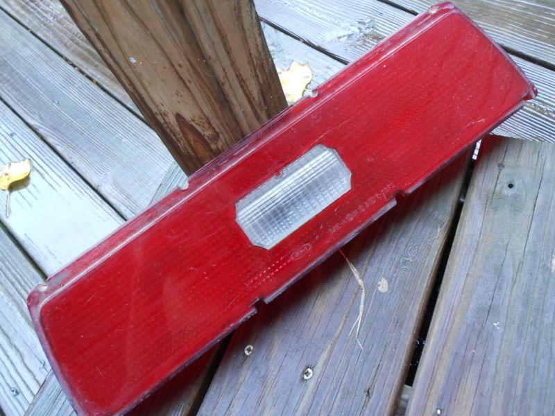1973 FORD THUNDERBIRD TAIL LIGHT LENS W/BEZEL . , US $34.99, image 3