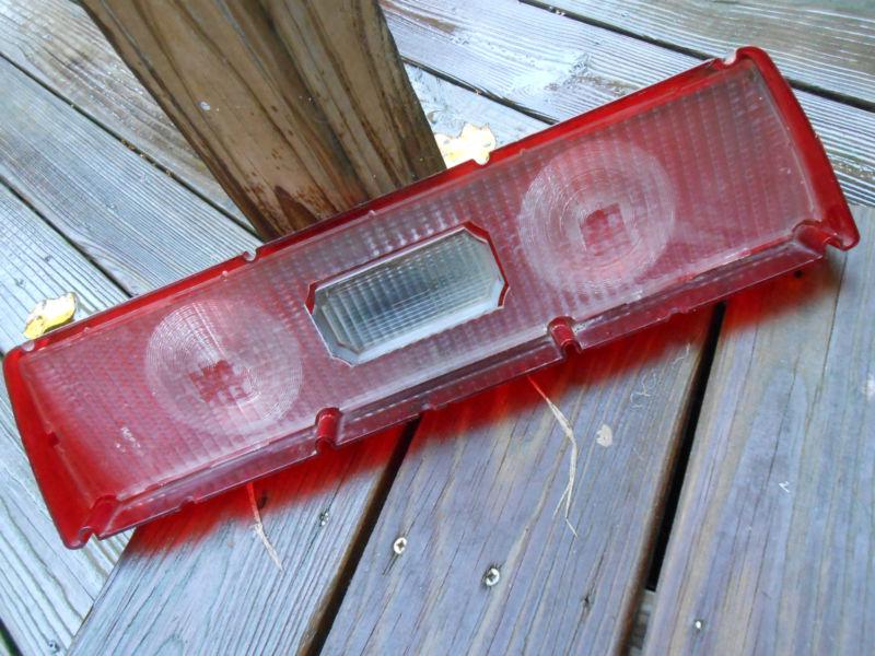 1973 FORD THUNDERBIRD TAIL LIGHT LENS W/BEZEL . , US $34.99, image 4