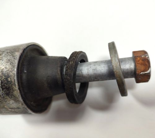 687-44555-00-94 MOUNT DAMPER, LOWER SIDE, 90109-12261-00 BOLT Yamaha 55-90HP, US $20.00, image 3