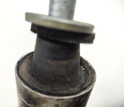 687-44555-00-94 MOUNT DAMPER, LOWER SIDE, 90109-12261-00 BOLT Yamaha 55-90HP, US $20.00, image 15