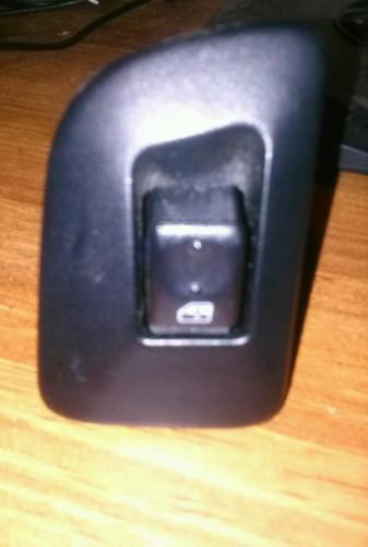 03 - 06 tahoe suburban yukon rear right side power window switch 04 05