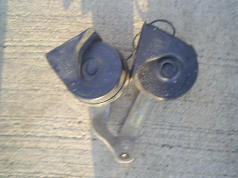 97-03 pontiac grand prix gt 3.8l v6 horn 