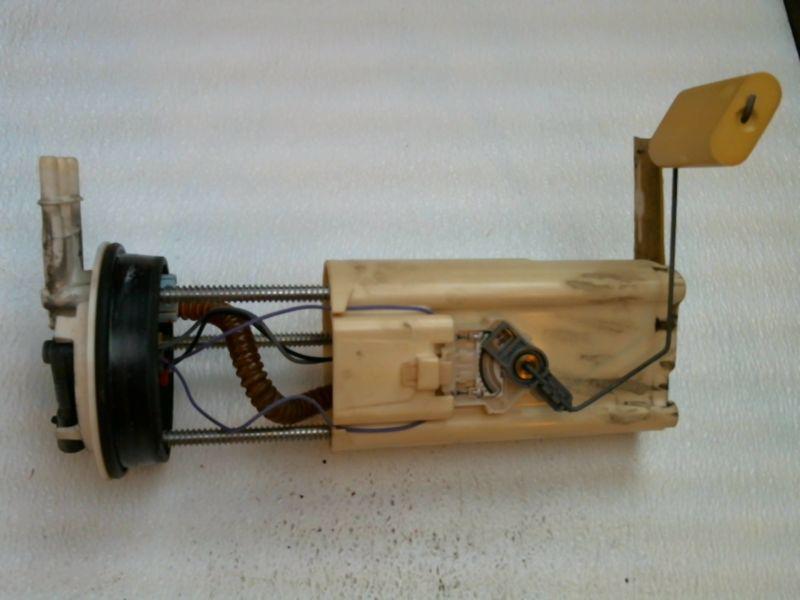 Sell 2005 CHEVY IMPALA 83584 MILES FUEL PUMP 2617291 in Garretson