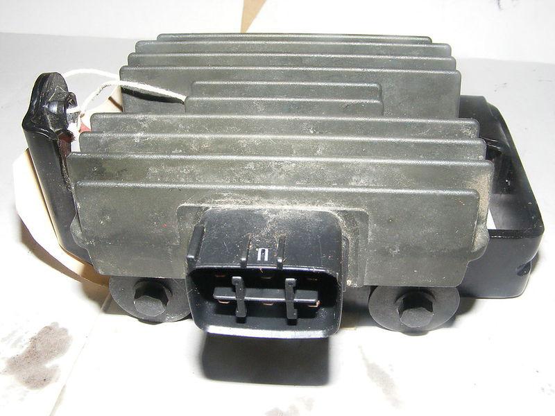 09 kawasaki ex650c regulator rectifier  890 miles