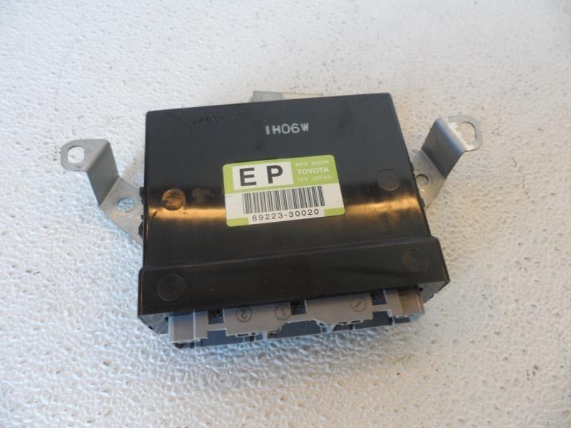 Sell 00 LEXUS GS300 CHASSIS ECM 11889 in Sacramento, California, US